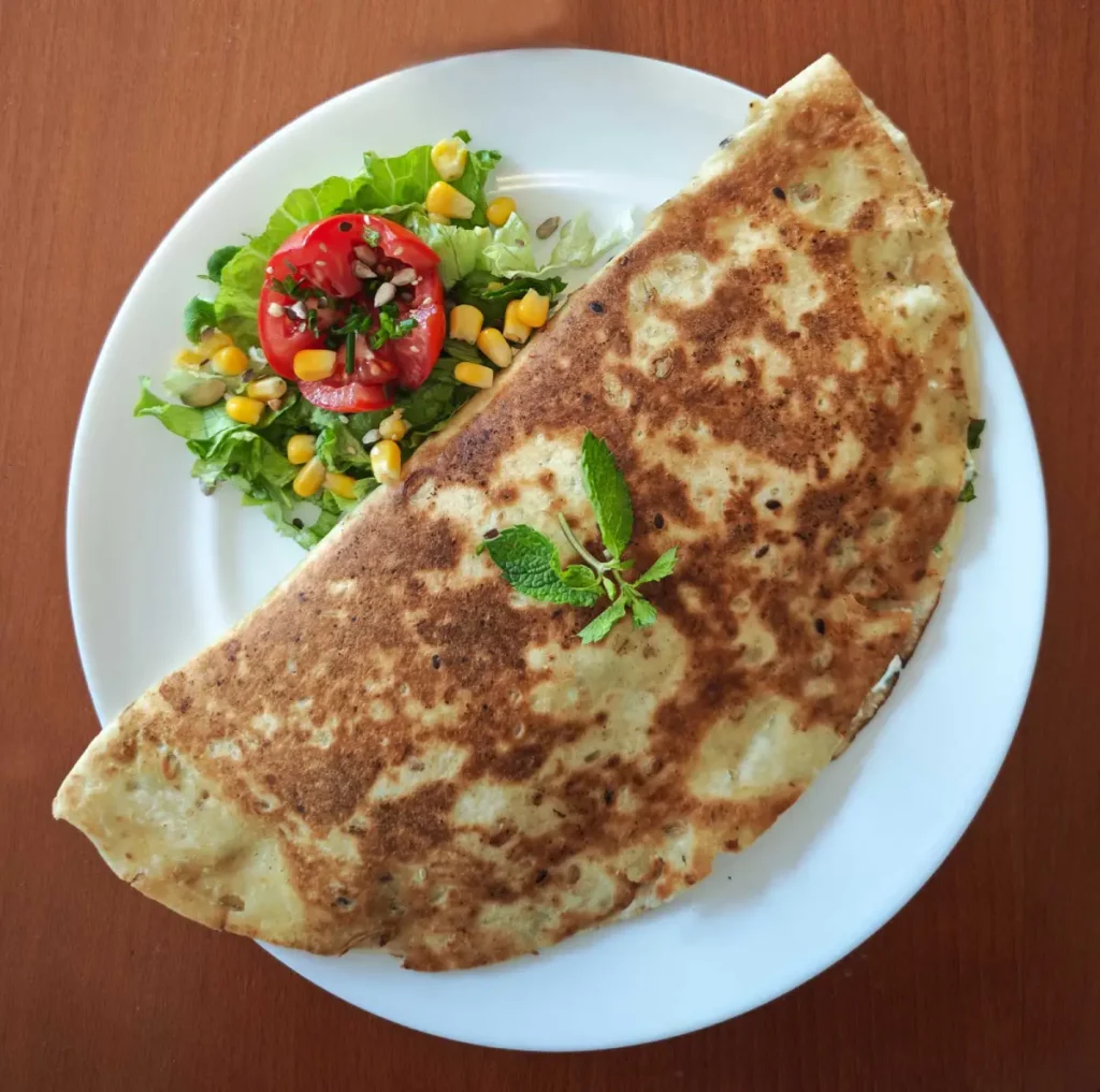 À Mamassane, café cantine solidaire, vous mangerez une cuisine authentique et familiale saine.